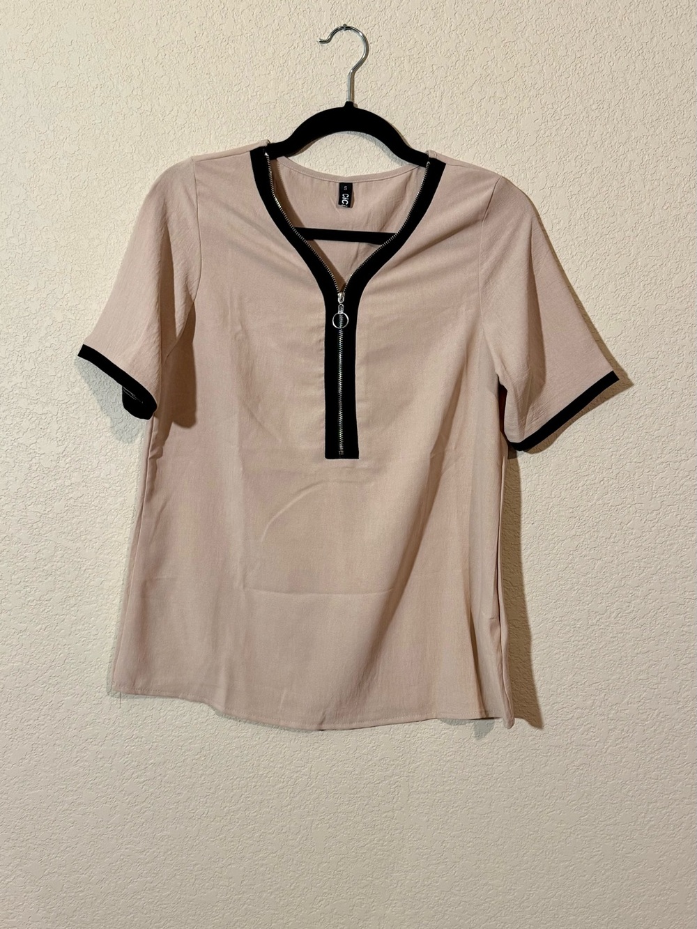 Cream Zip-Front Blouse with Black Trim